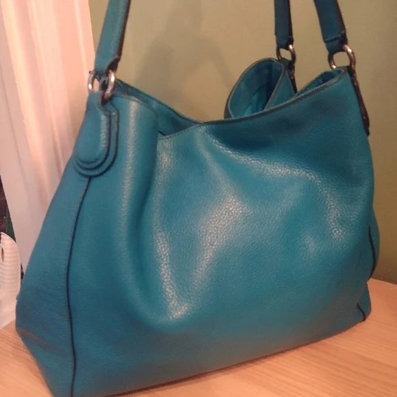 Coach Edie 31 Shoulder Bag Pebble Leather - Picture 7 of 16